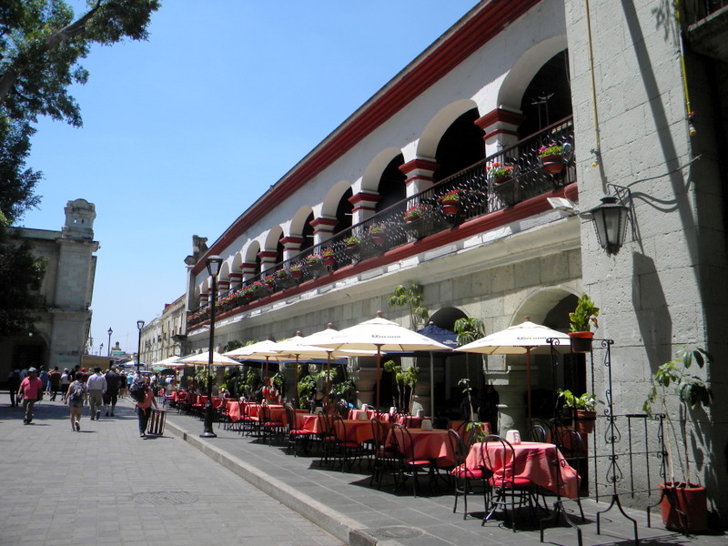 Terrasses de cafés à Oaxaca