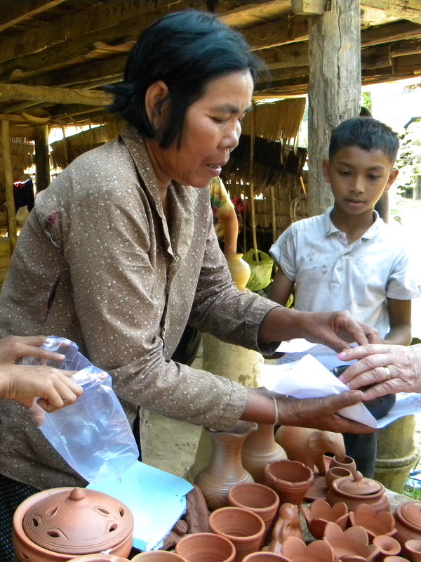 Cambodge, Battambang, potier, Phnom Penh