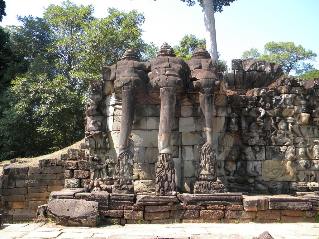 Angkor Thom, Naga, Phimeanakas, Apsaras, Ta Prohm, Vishnou, Ramayana, Mahabharata, 