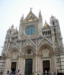 La façade du Duomo, Sienne, Toscane, Italie
