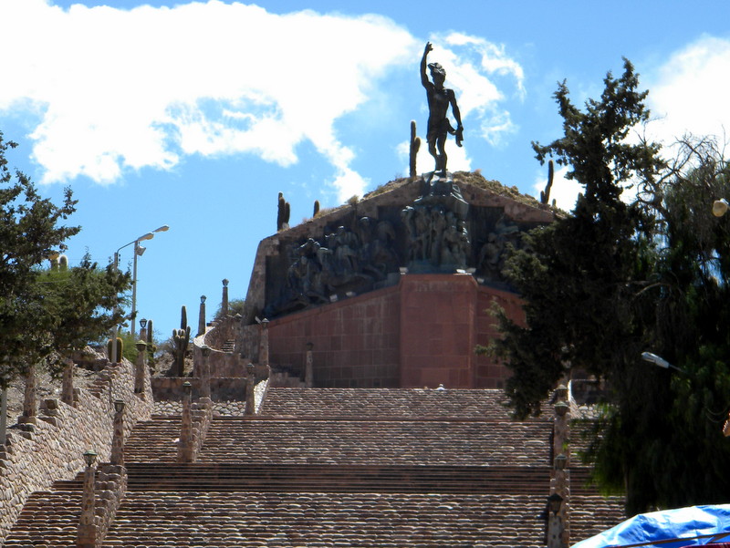 Humahuaca, Le grand escalier