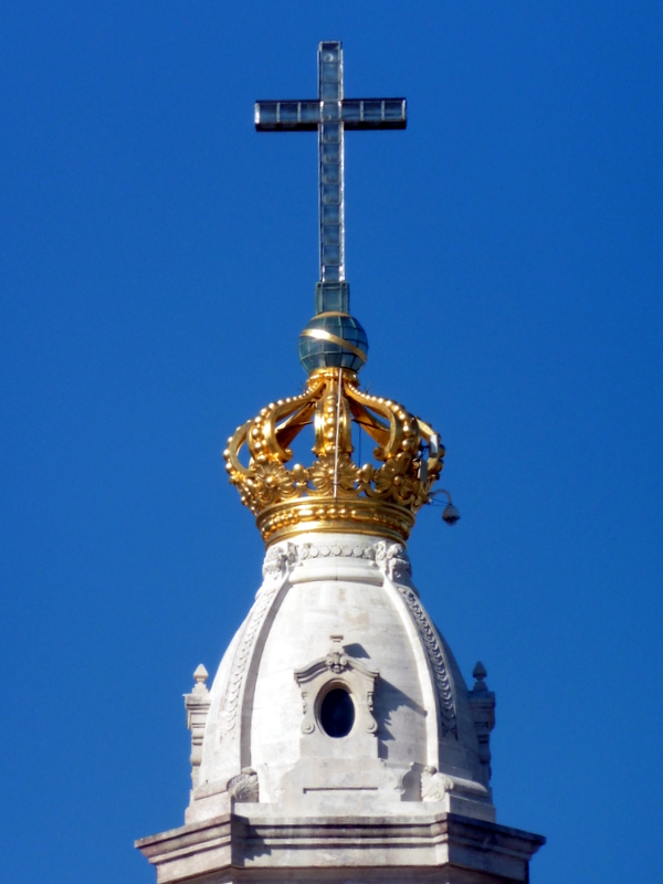 Le clocher de la basilique