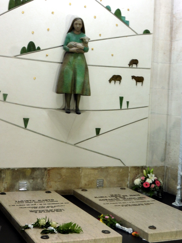 Les tombeaux de François et Jacinte