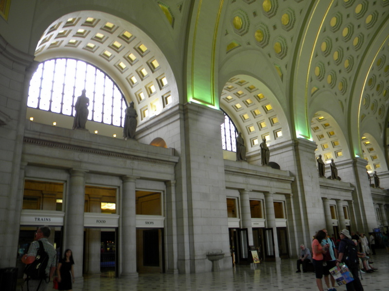 Dans la gare centrale