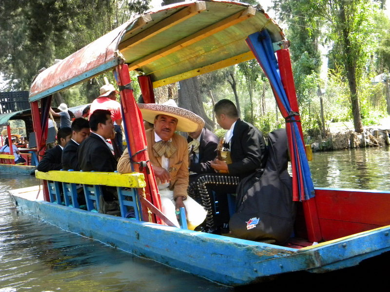 La barque des mariachis