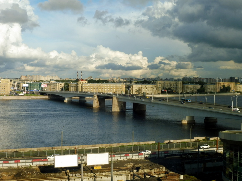 Pont sur la Neva