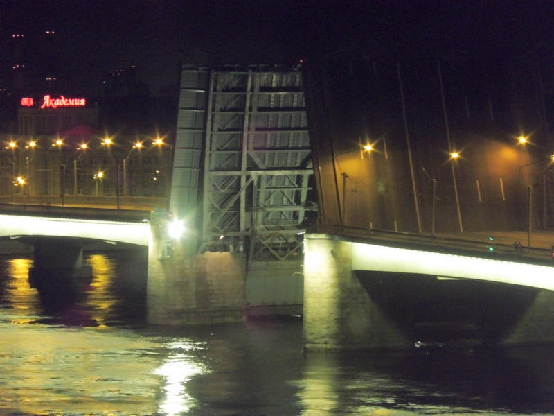 Pont levé la nuit