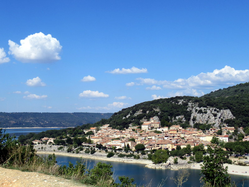 Lac de Sainte-Croix, village de Bauduen