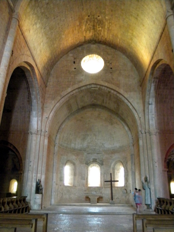 Abbaye du Thoronet, le chœur de l'abbatiale