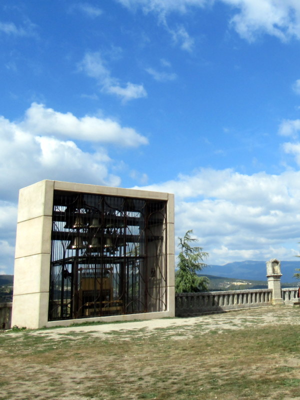 Forcalquier, carillon en haut de la citadelle