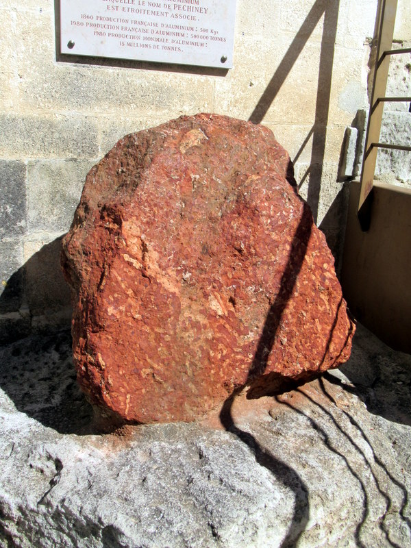 Les Baux de Provence, bauxite