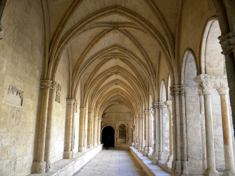 Arles, Saint-Trophyme, cloître
