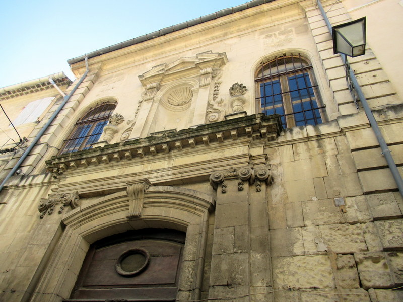 Tarascon, jolie façade