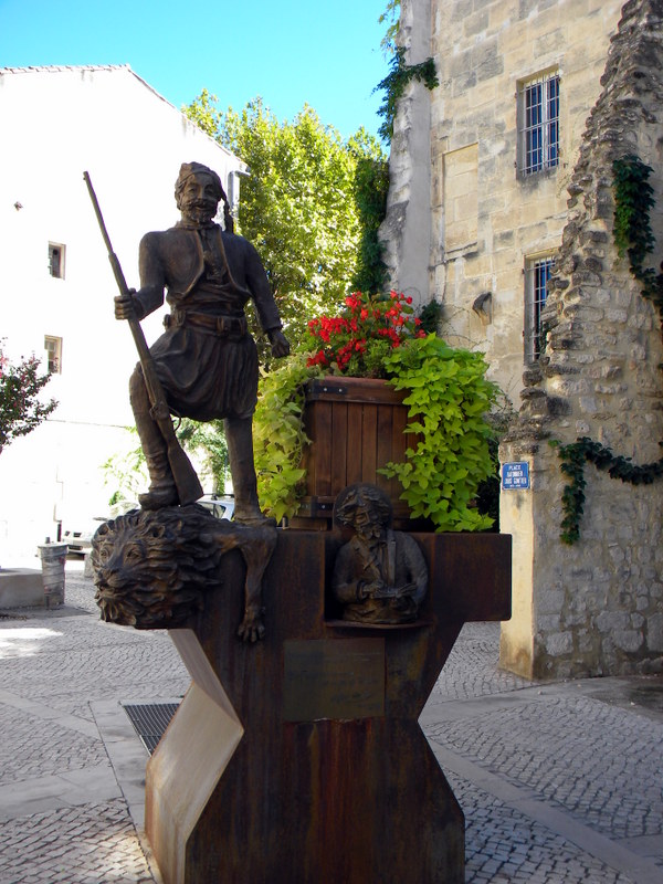 Tarascon, statue de Tartarin