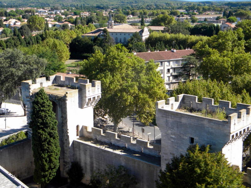 Tarascon, terrasse du château, vue de la ville
